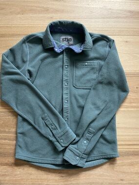 Stio Men's Button-Down Shirt in Sage Green with Purple Accent